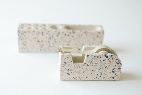 デスクオーガナイザー