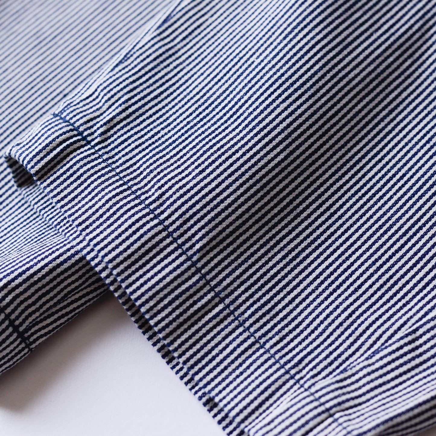 コットンヒッコリーデニムパンツ Off White×Indigo