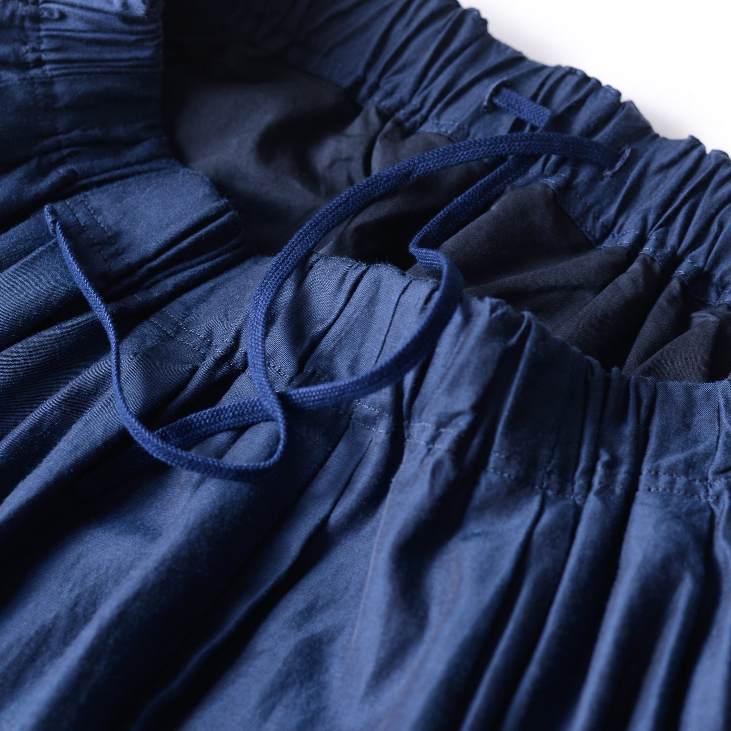 コットンキュプラウールタックイージースカート Black Navy