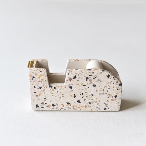 テープディスペンサー