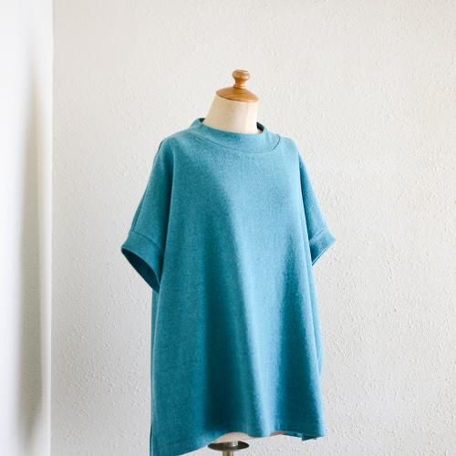 オーバーサイズサイドオープンプルオーバー Lotus