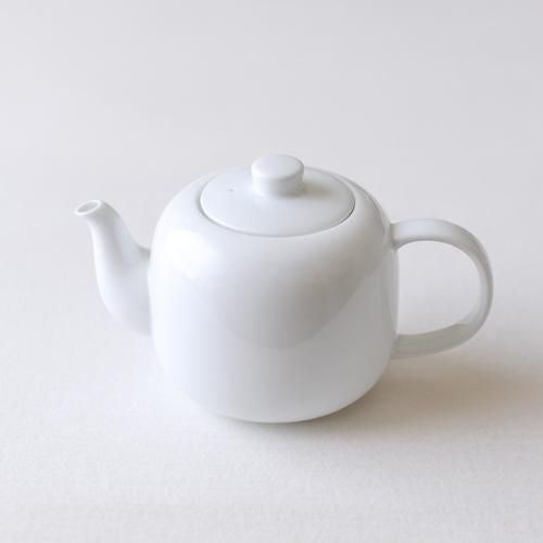 White porcelain teapot 520ml