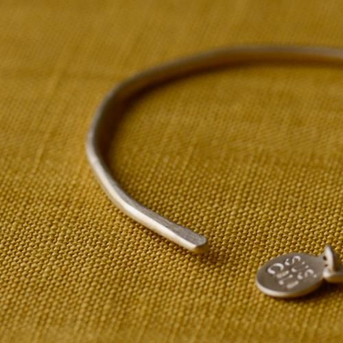 バングル Kam Gold