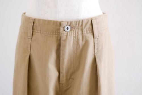 Cotton Herringbone Tuck Pants Beige