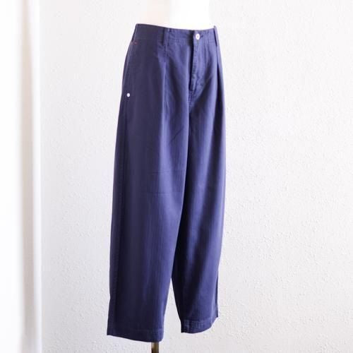 Cotton Herringbone Tuck Pants Navy