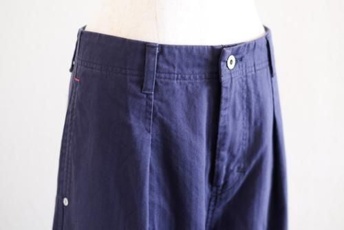 Cotton Herringbone Tuck Pants Navy