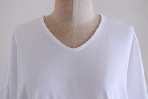 Soft cotton V-neck wide T-shirt White