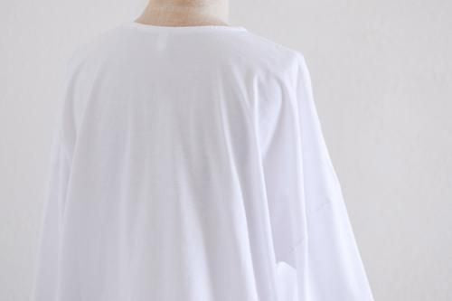 Soft cotton V-neck wide T-shirt White
