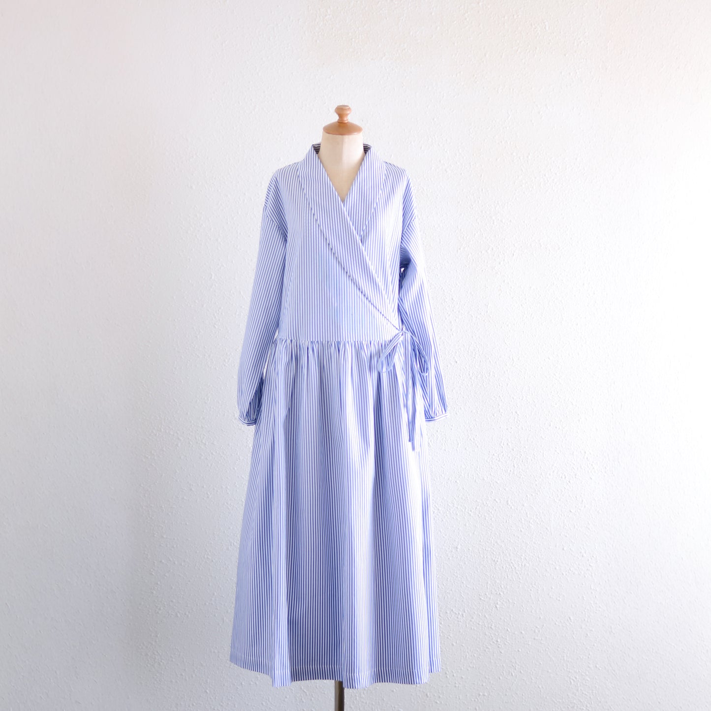 ショールカラーカシュクールワンピース White×Navy