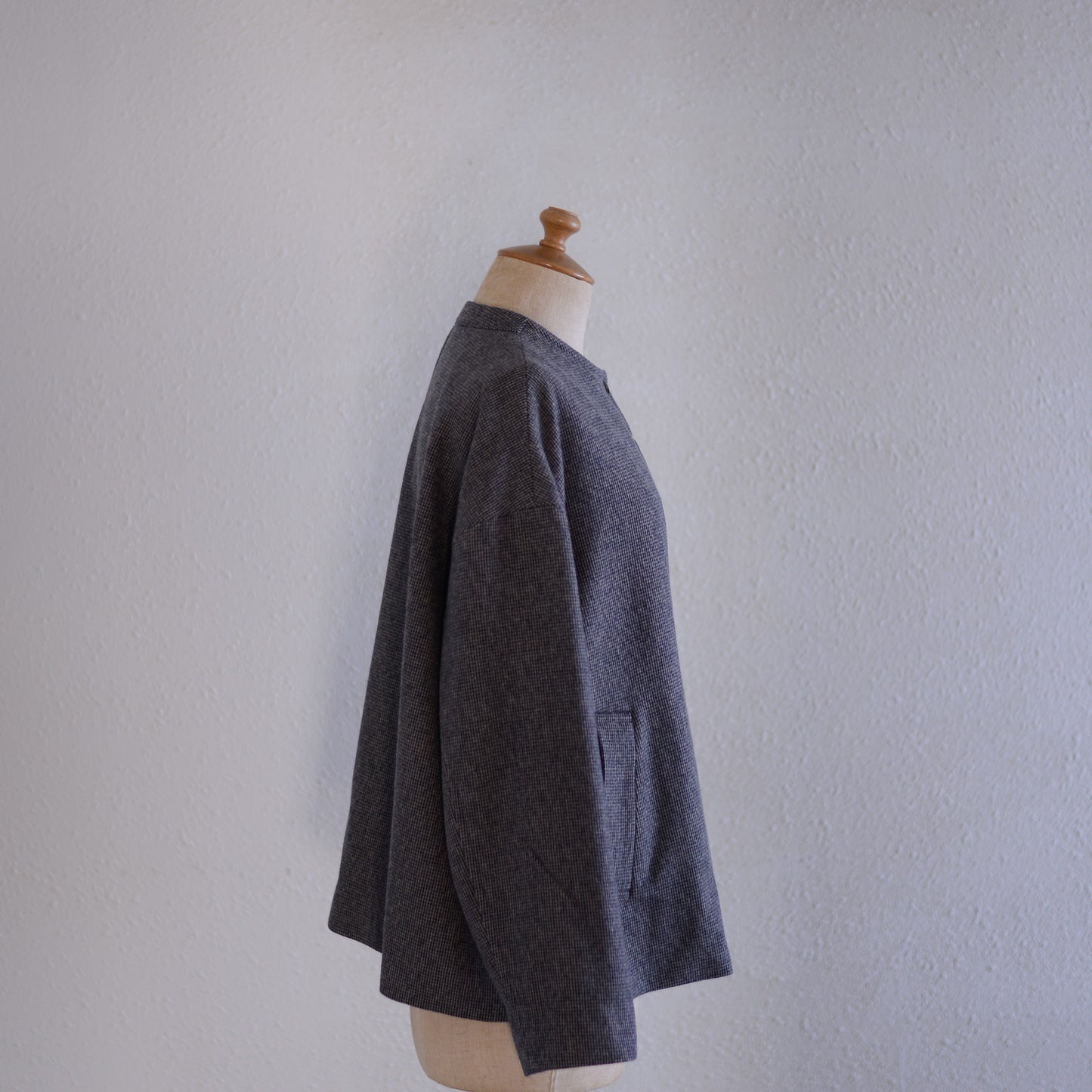 울 노 칼라 쇼트 재킷 Beige × Black