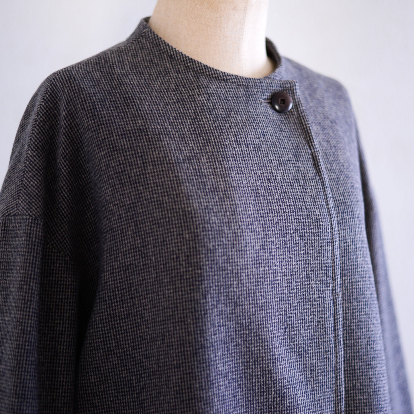 울 노 칼라 쇼트 재킷 Beige × Black