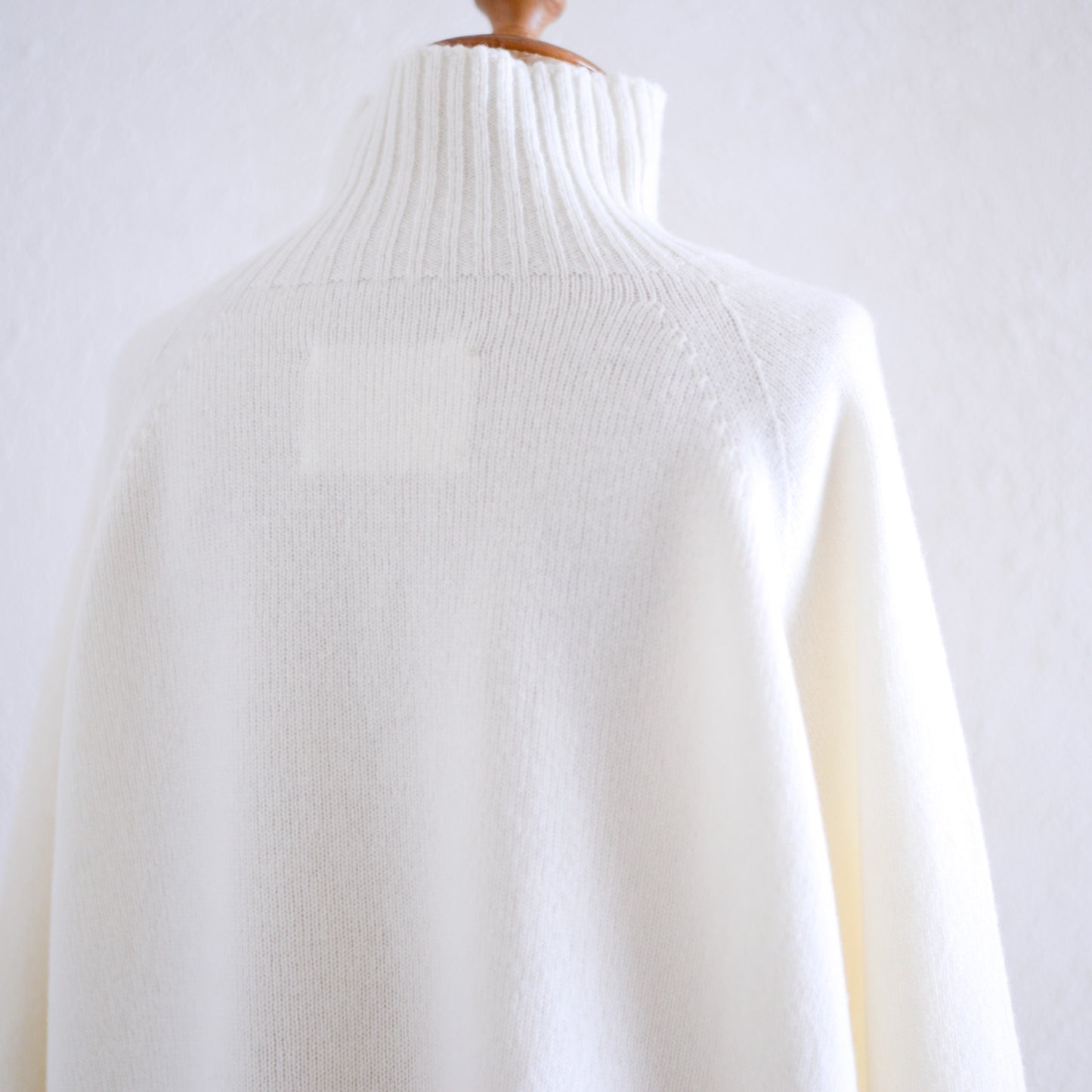 Australian Wool Turtleneck Off White