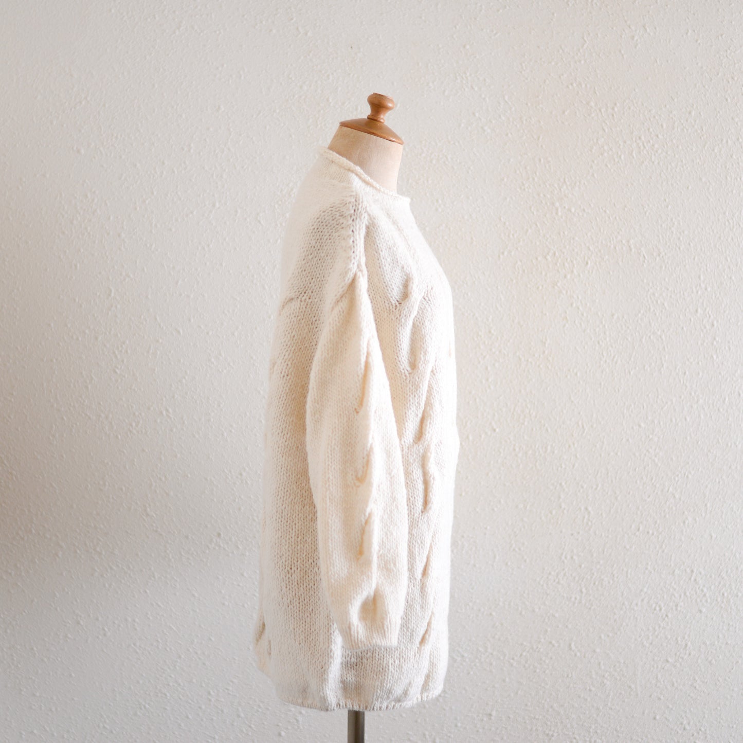 ウール手編みケーブルセーター Off White