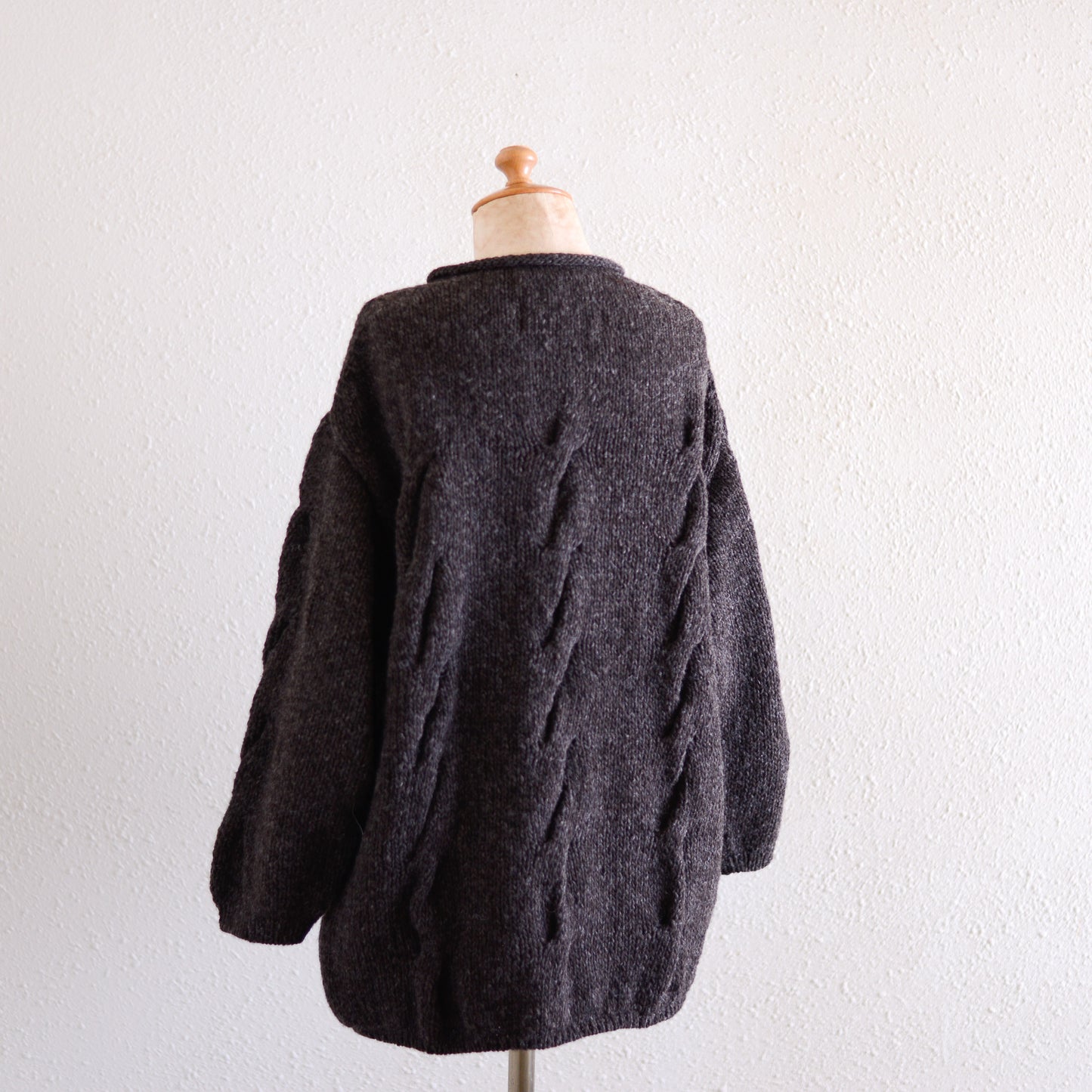 ウール手編みケーブルセーター Brown