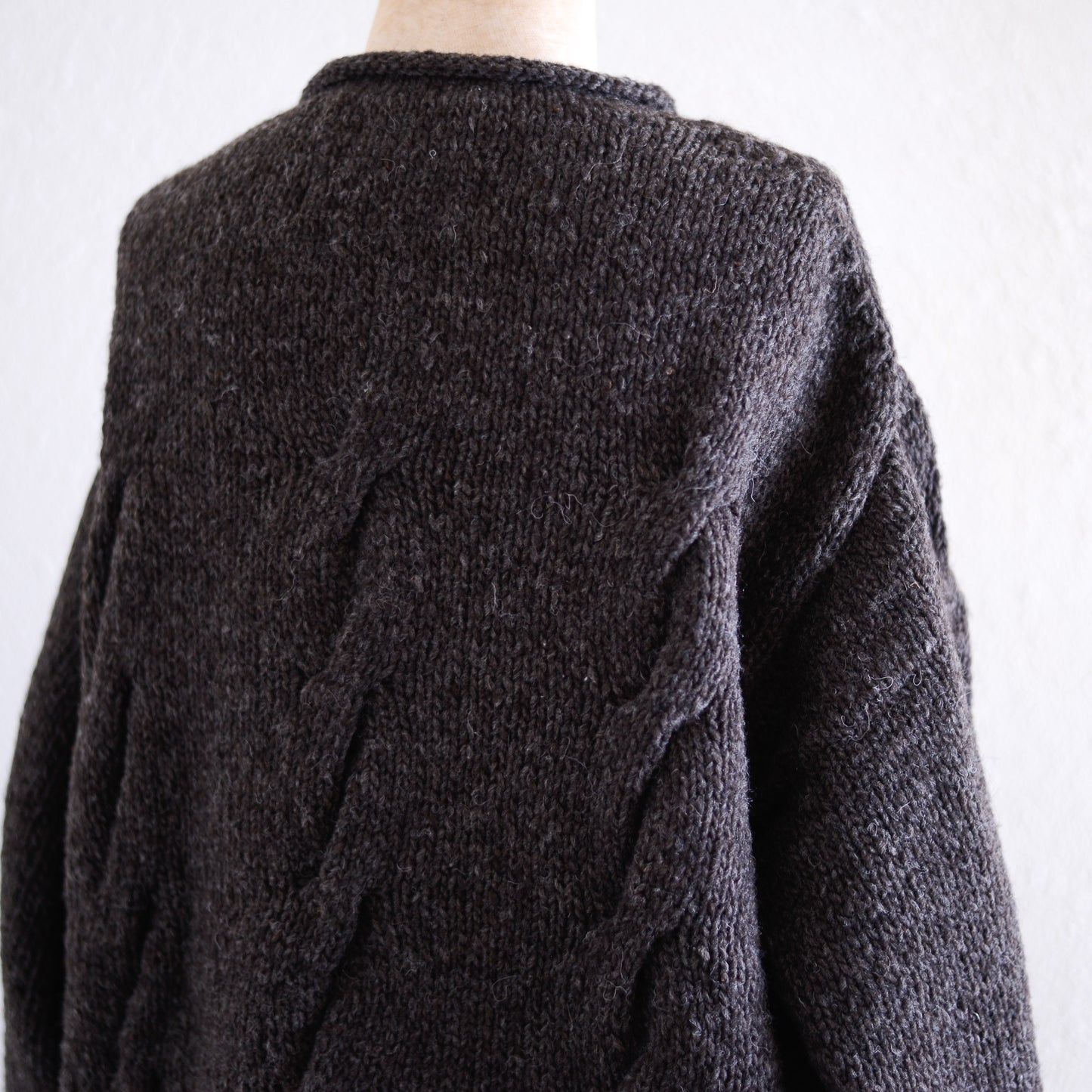 ウール手編みケーブルセーター Brown