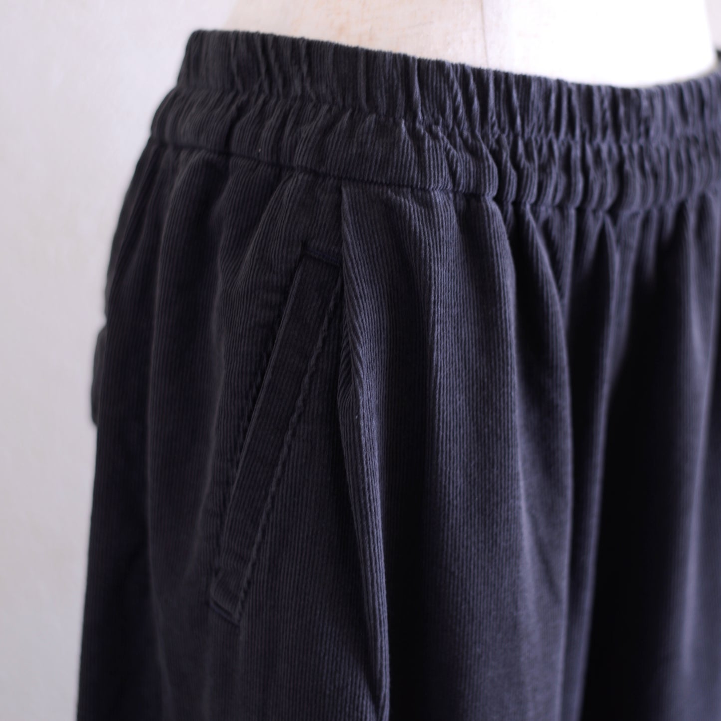 コットンイージーバレルパンツ Dark Brown