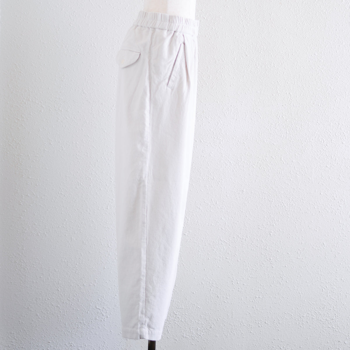コットンイージーバレルパンツ 生成