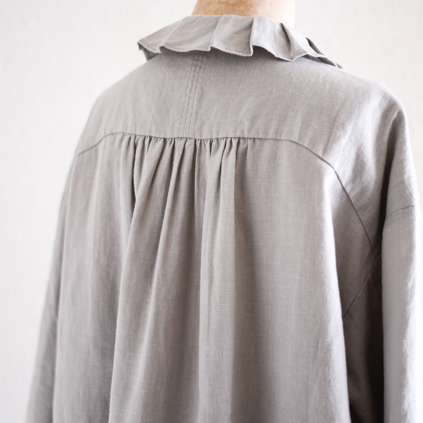 リネンタックカラーブラウス Light Gray