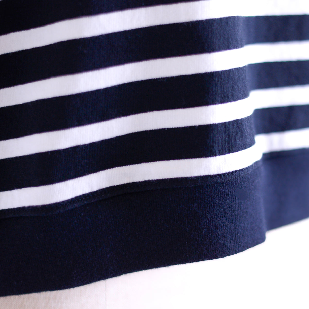 コットンボーダクルーネックプルオーバー Black × Off White