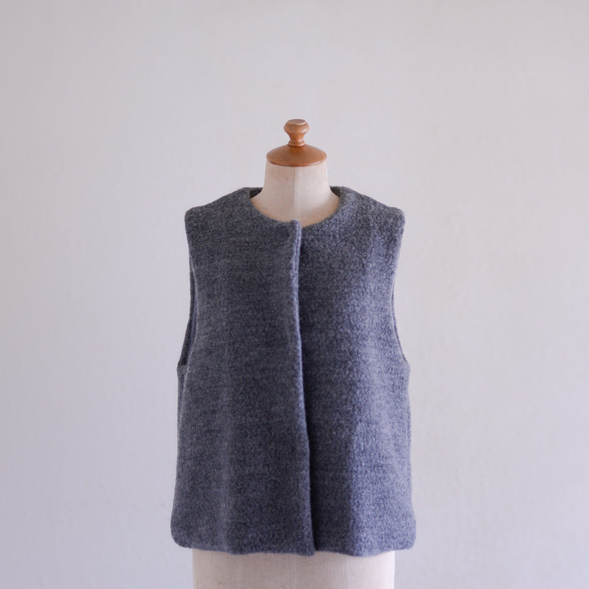 ブリティッシュウールコットンクルーベスト Charcoal Gray