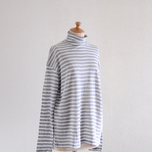 リネンボーダーハイネックプルオーバー Off White × Gray