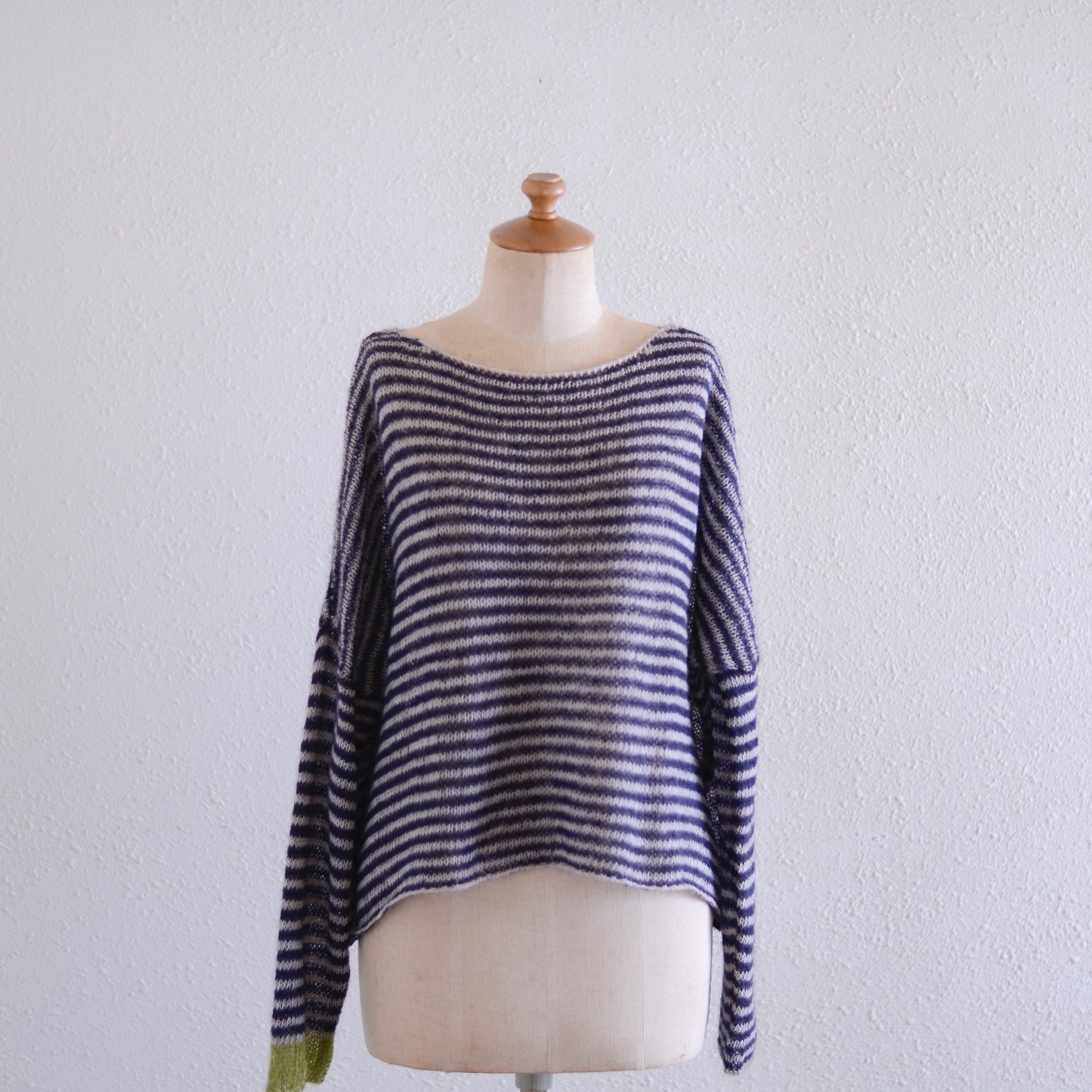 モヘアボートネックボーダーニット Beige × Black