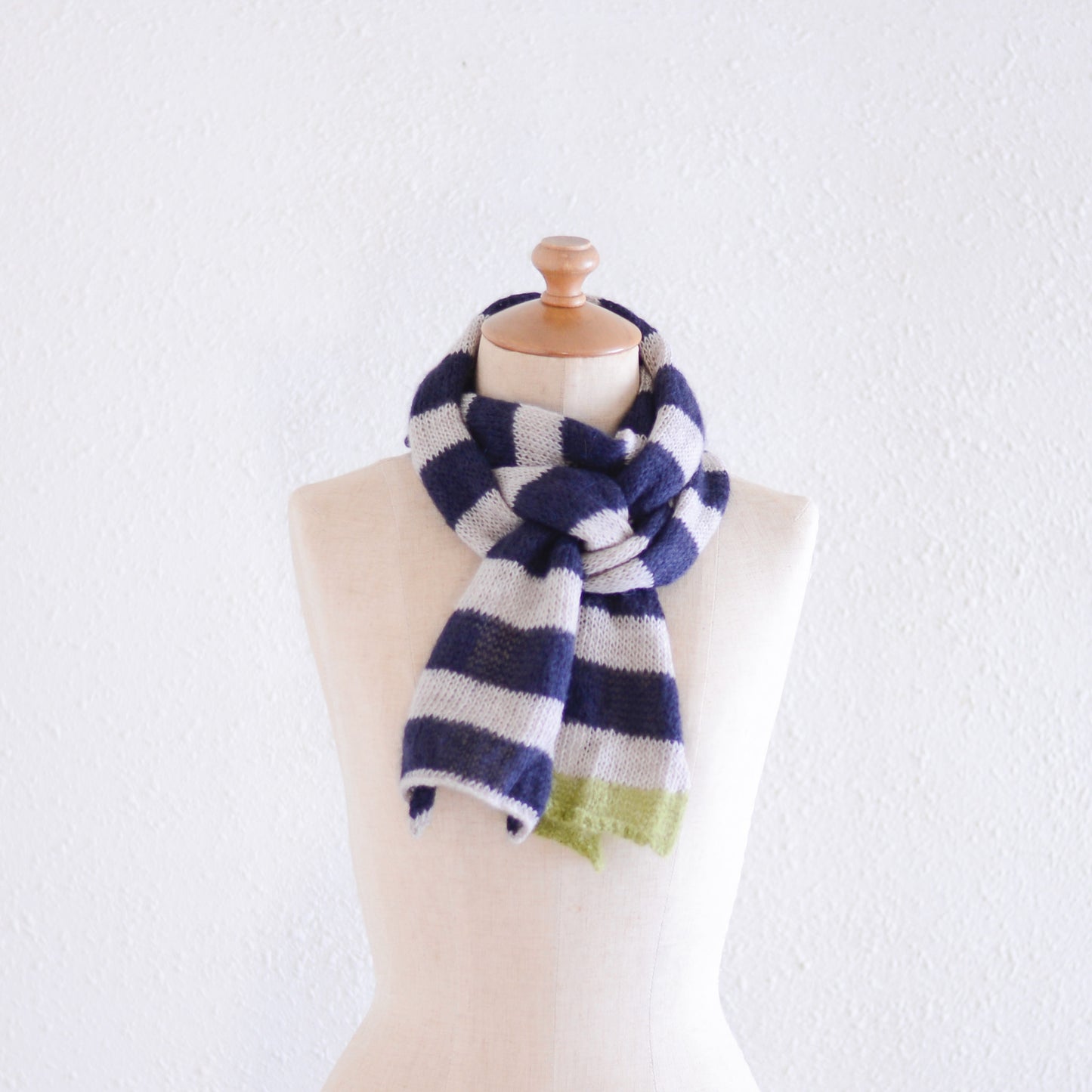 モヘアボーダーマフラー Beige × Black