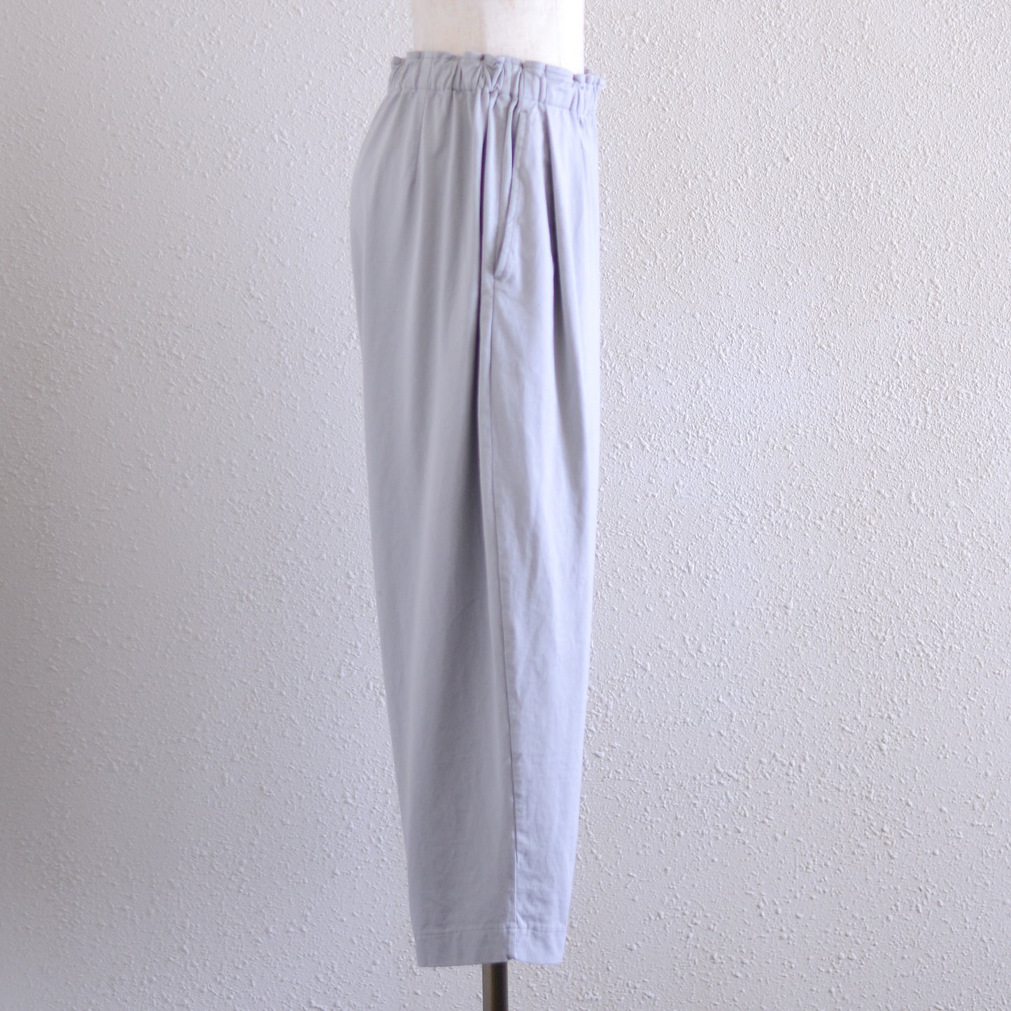 スムーズコットンテーパードパンツ Gray