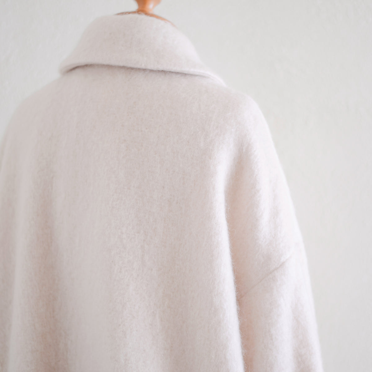 ウールシャギーマックコート Off White