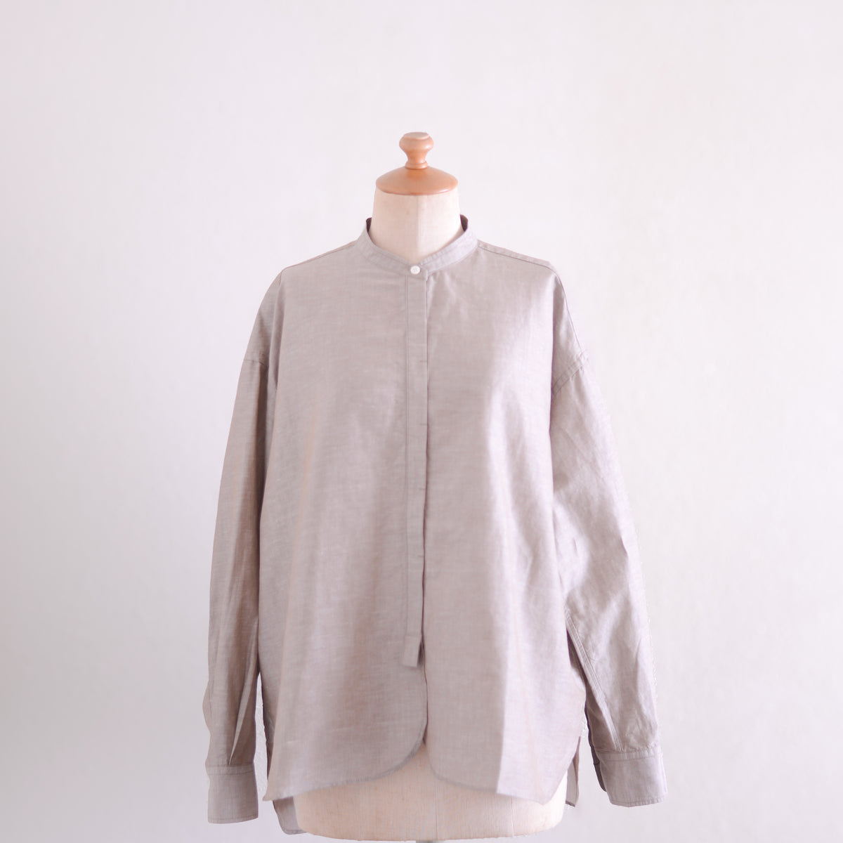コットンリネンコンシールドボタンシャツ Beige