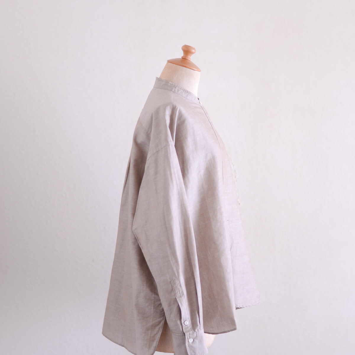 コットンリネンコンシールドボタンシャツ Beige