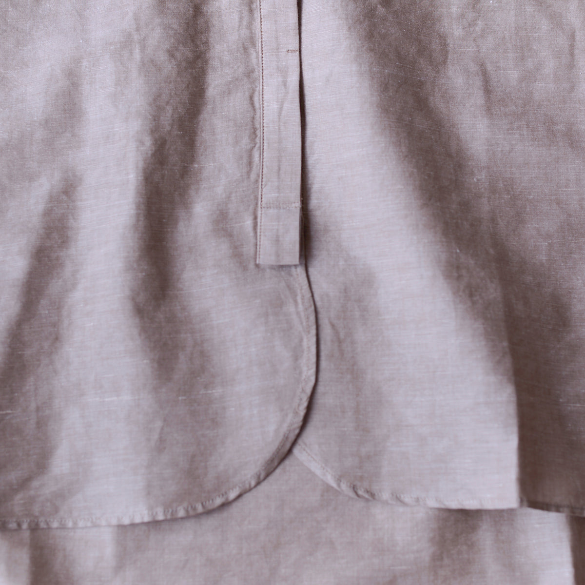 コットンリネンコンシールドボタンシャツ Beige