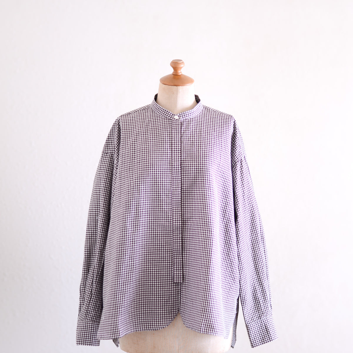 コットンリネンコンシールドボタンシャツ Off White ×Brown