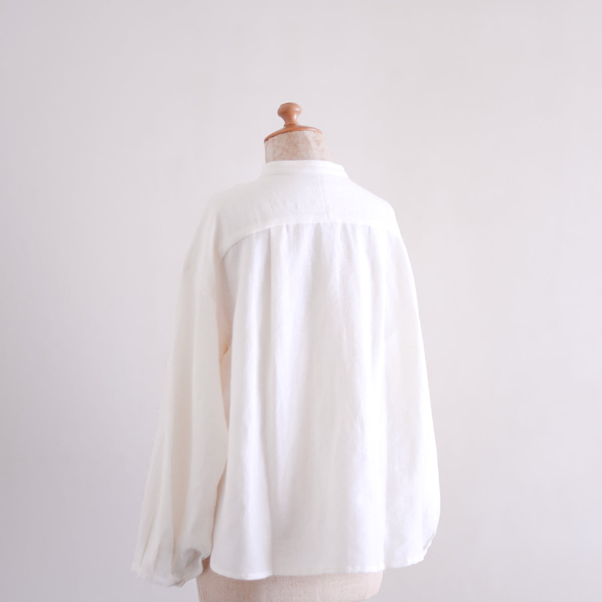 リネンウールパフスリーブブラウス Off White