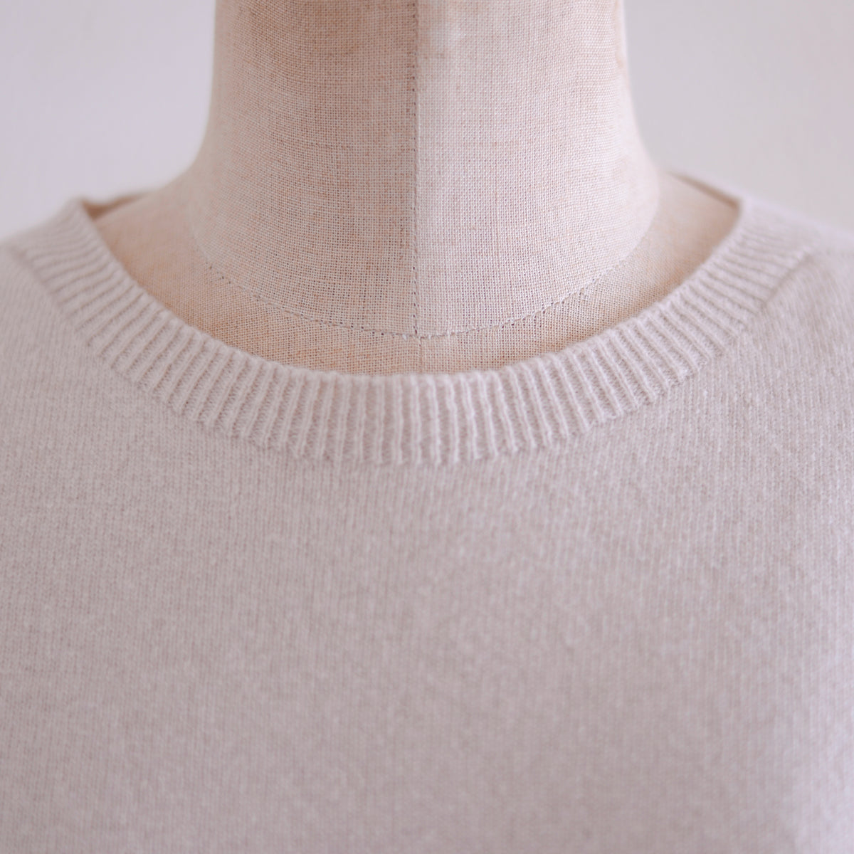 ウールバックスリットベスト Beige