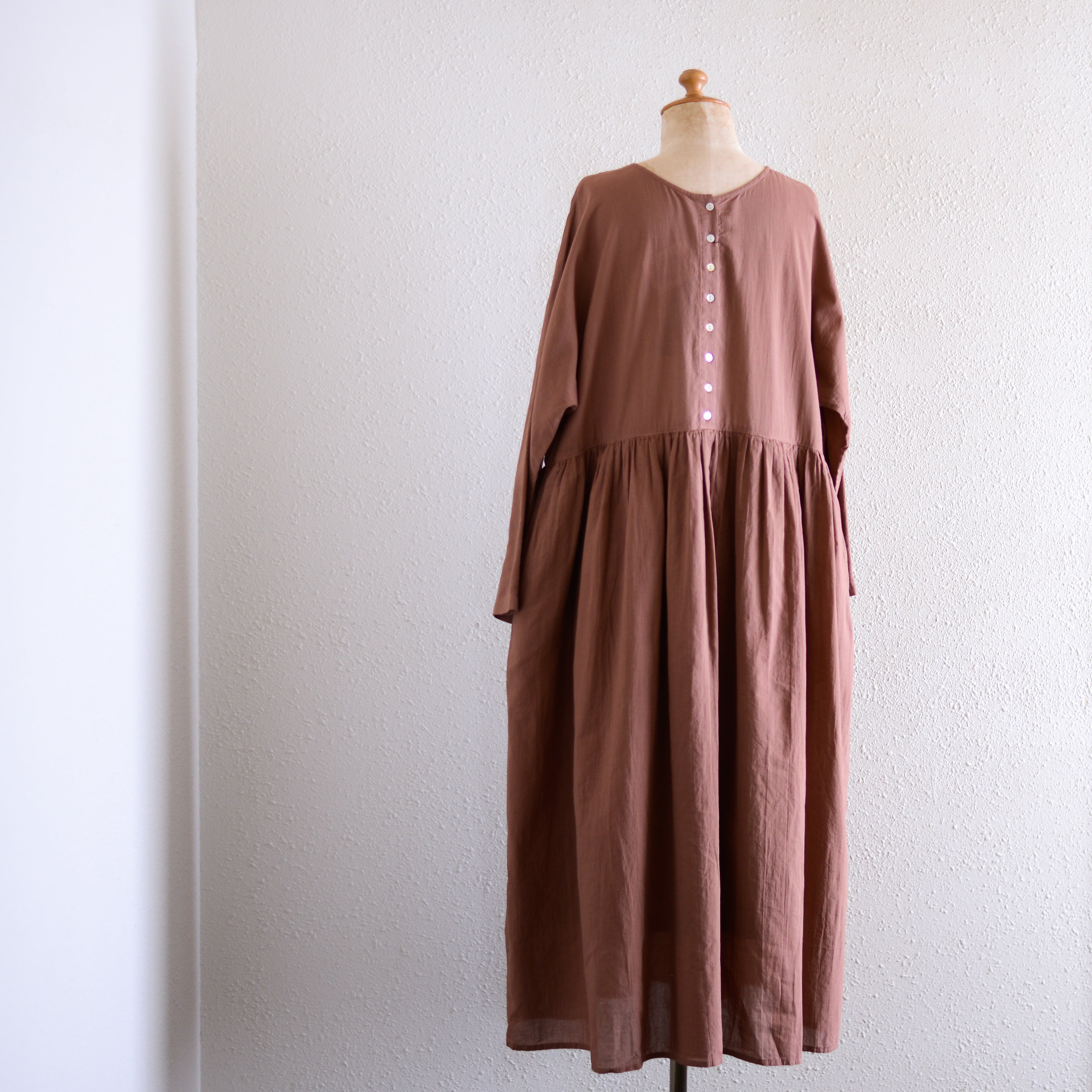 コットンリネン2ウェイギャザーワンピース Brown – MAR ONLINE STORE