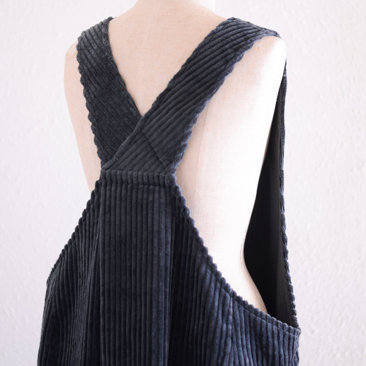 コットンコーデュロイVネックジャンパースカート Gray
