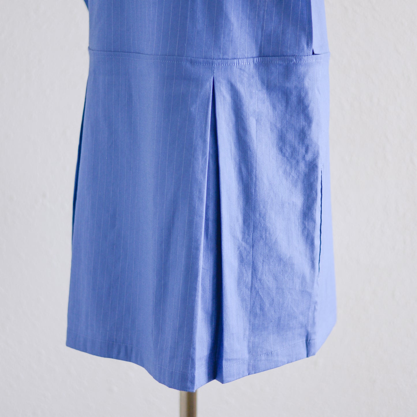 リネンレーヨンVネックタックプルオーバー Blue