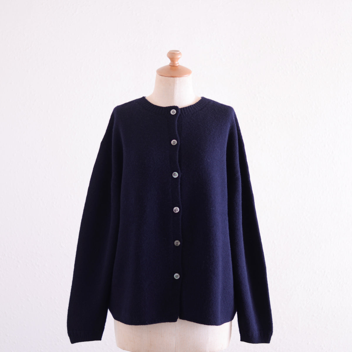 スーパーファインメリノウール２ウェイカーディガンBlack Navy