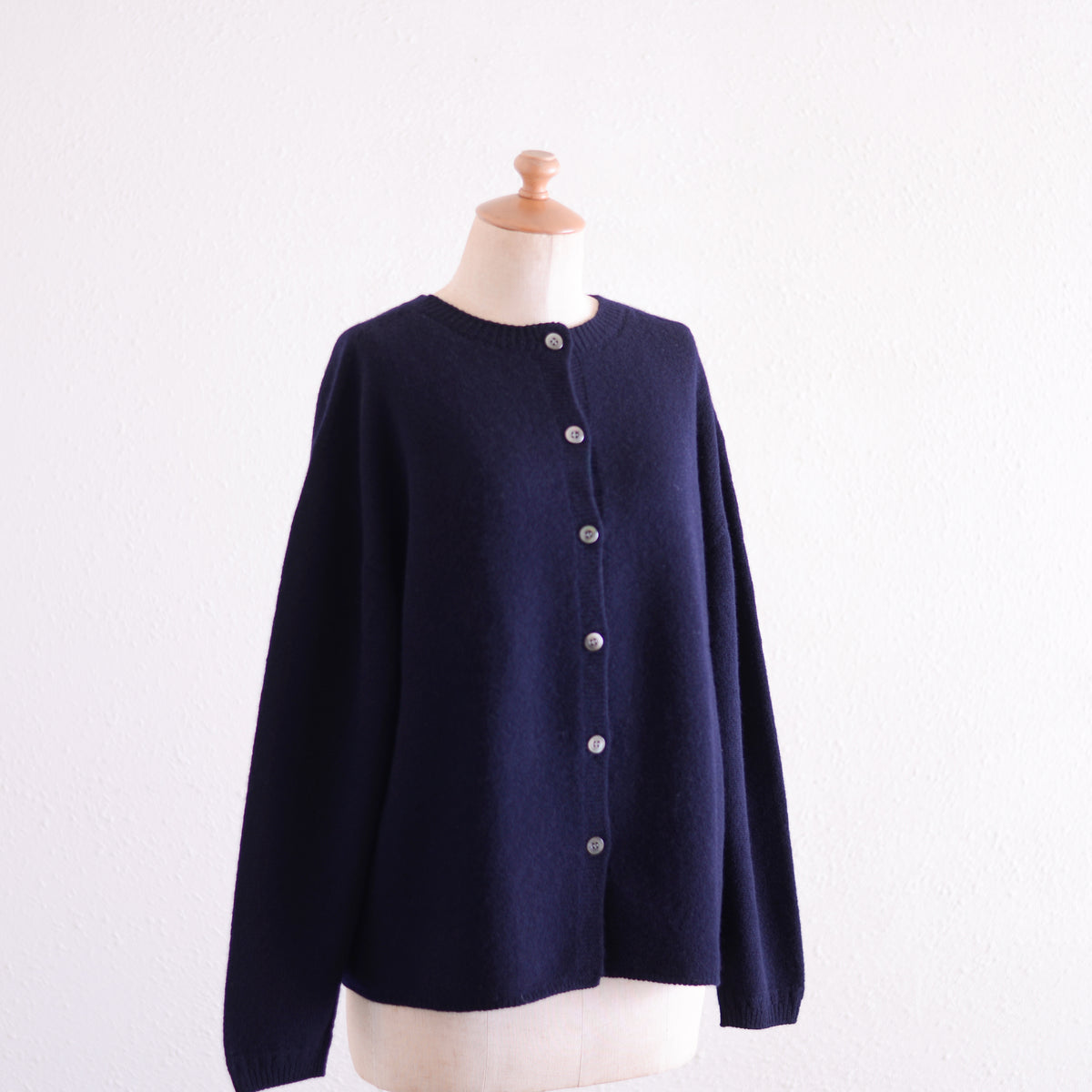 スーパーファインメリノウール２ウェイカーディガンBlack Navy