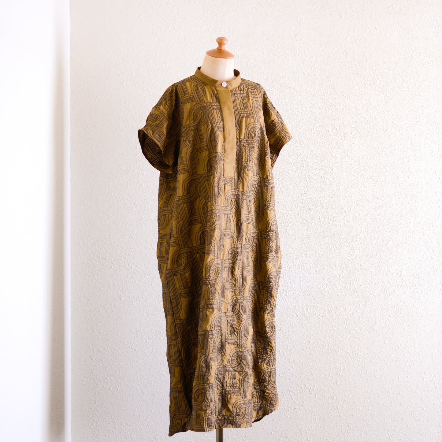 エンブロイダードコットンワンピース Khaki