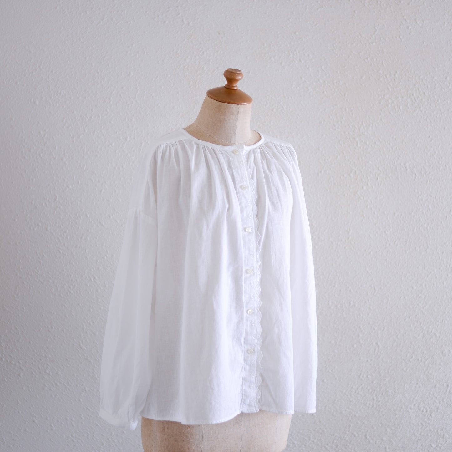 Cotton 2-way Embroidery Blouse Off White