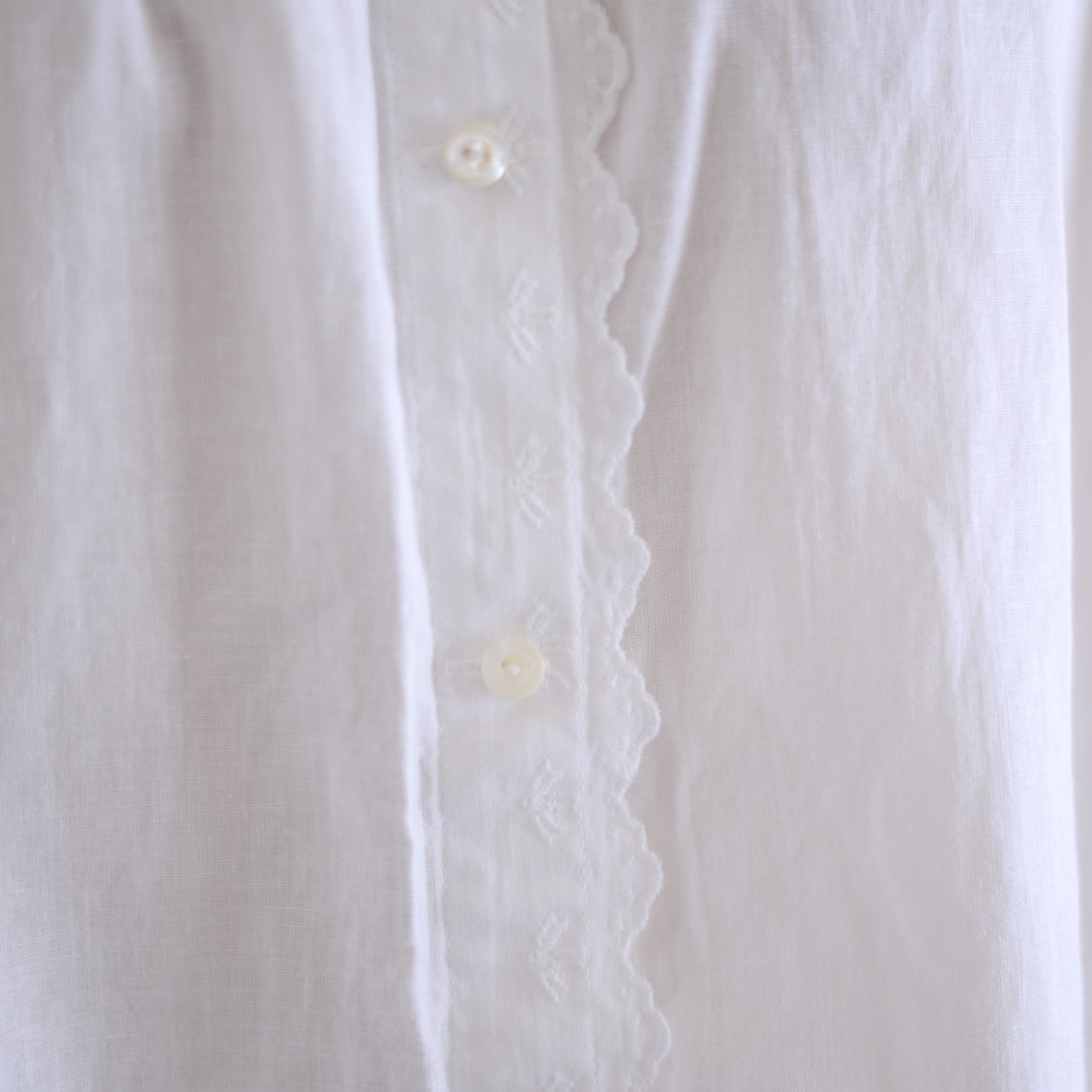 Cotton 2-way Embroidery Blouse Off White
