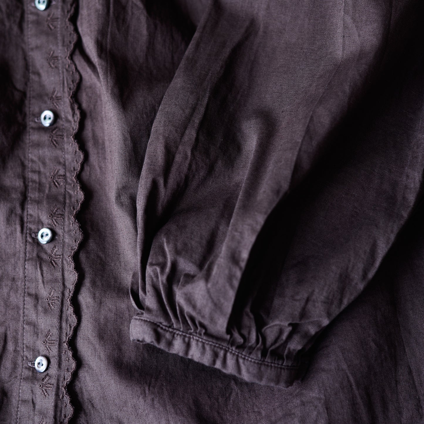 Cotton 2-way embroidered blouse, Brown