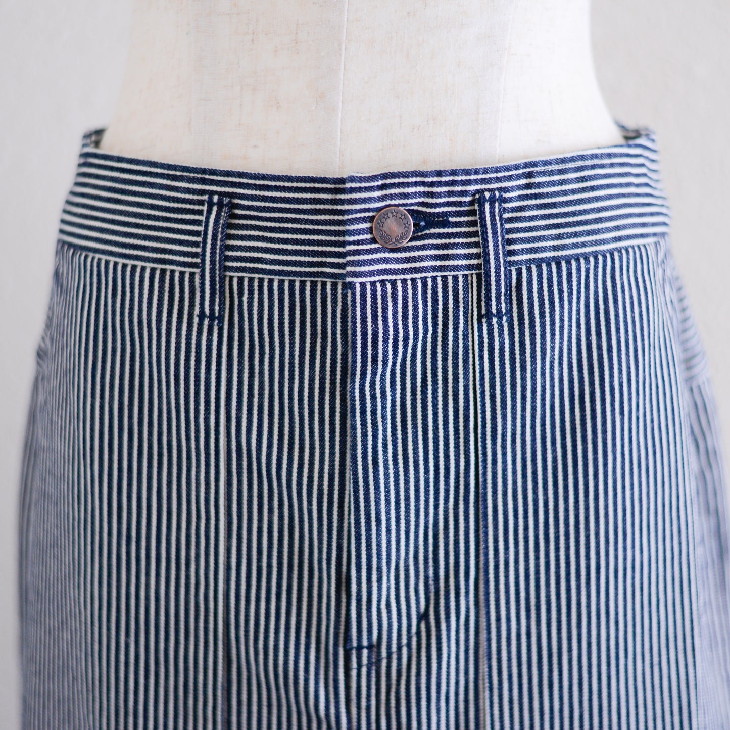コットンヒッコリーデニムスカート Off White×Indigo