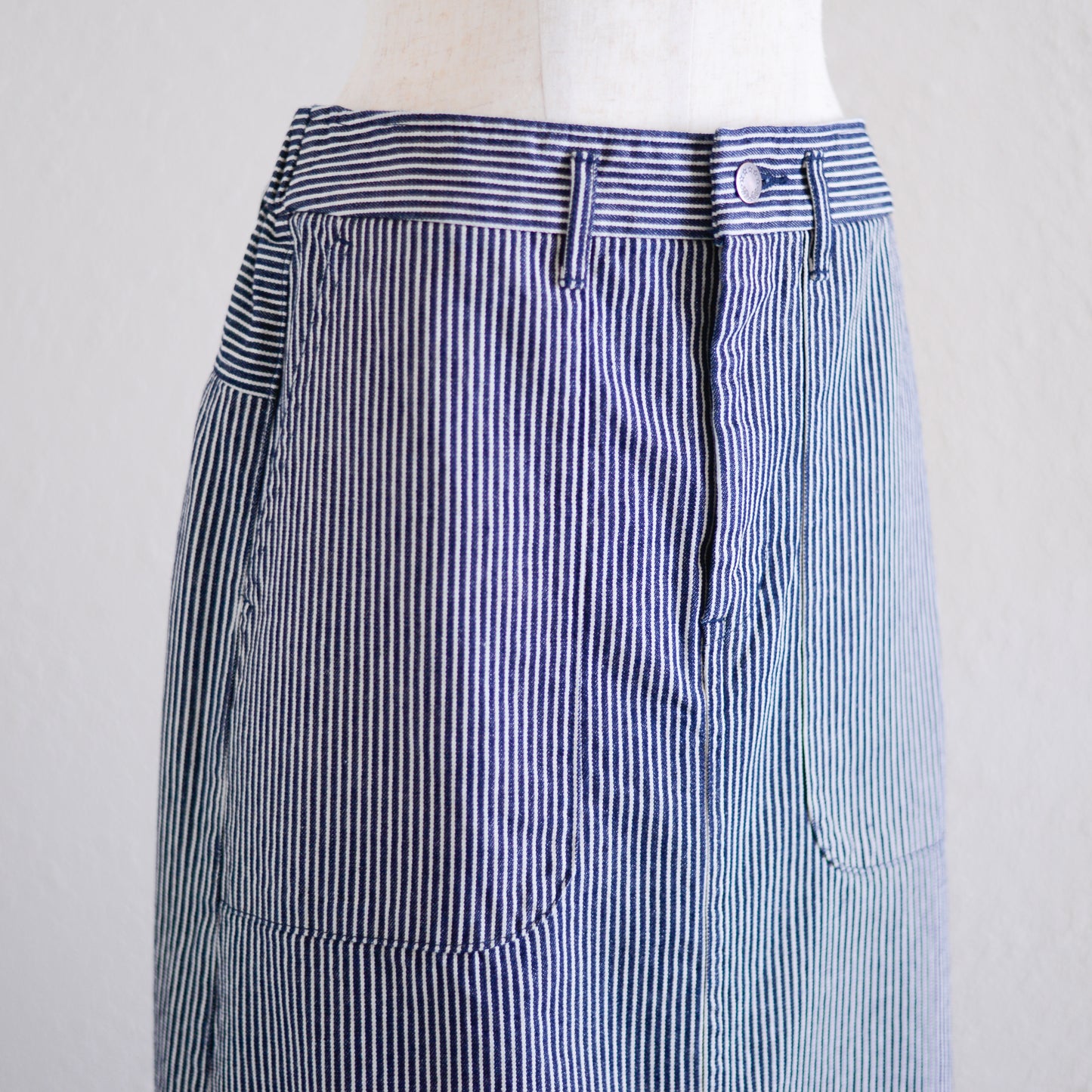 コットンヒッコリーデニムスカート Off White×Indigo
