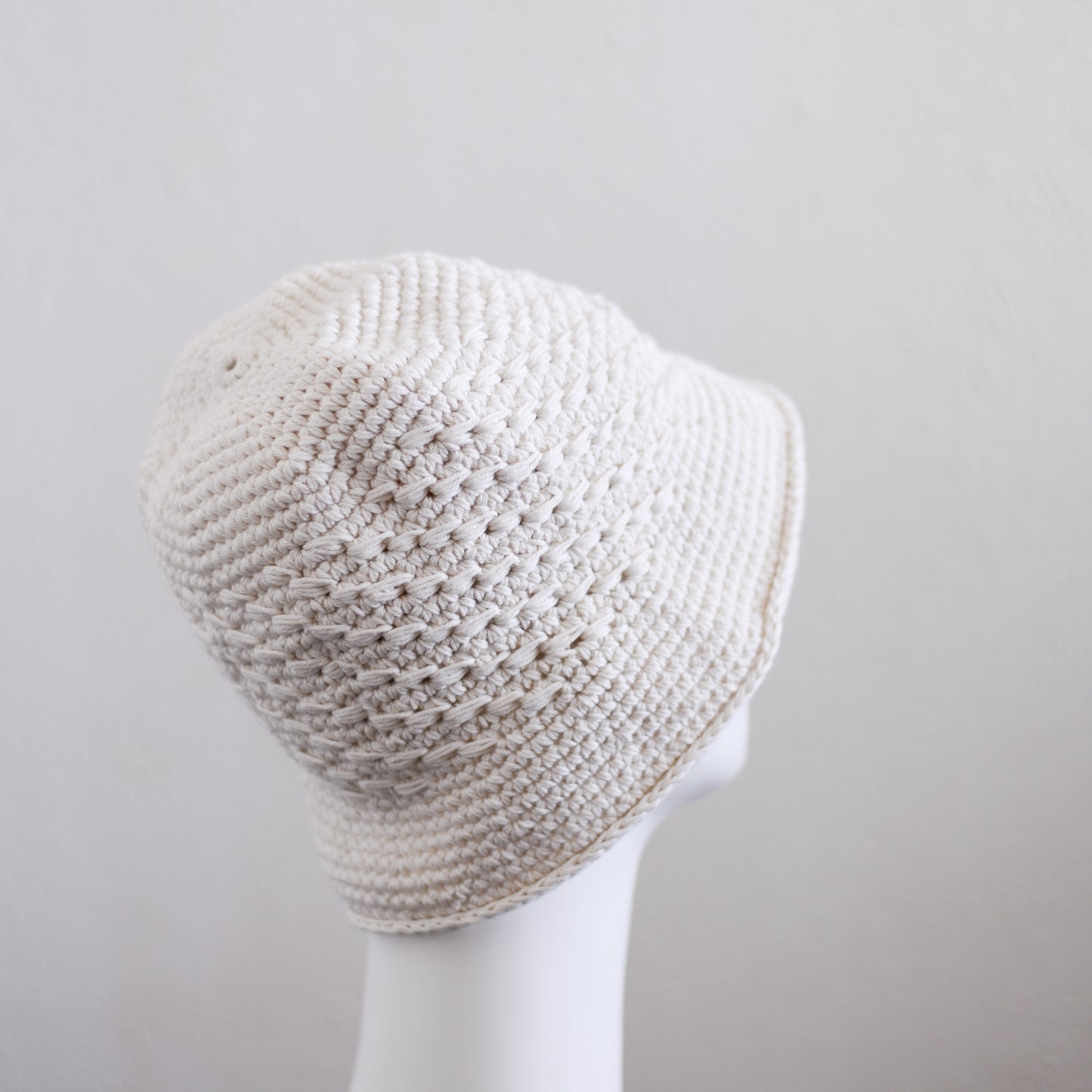 ハンドニティッドクロシェハット Off White