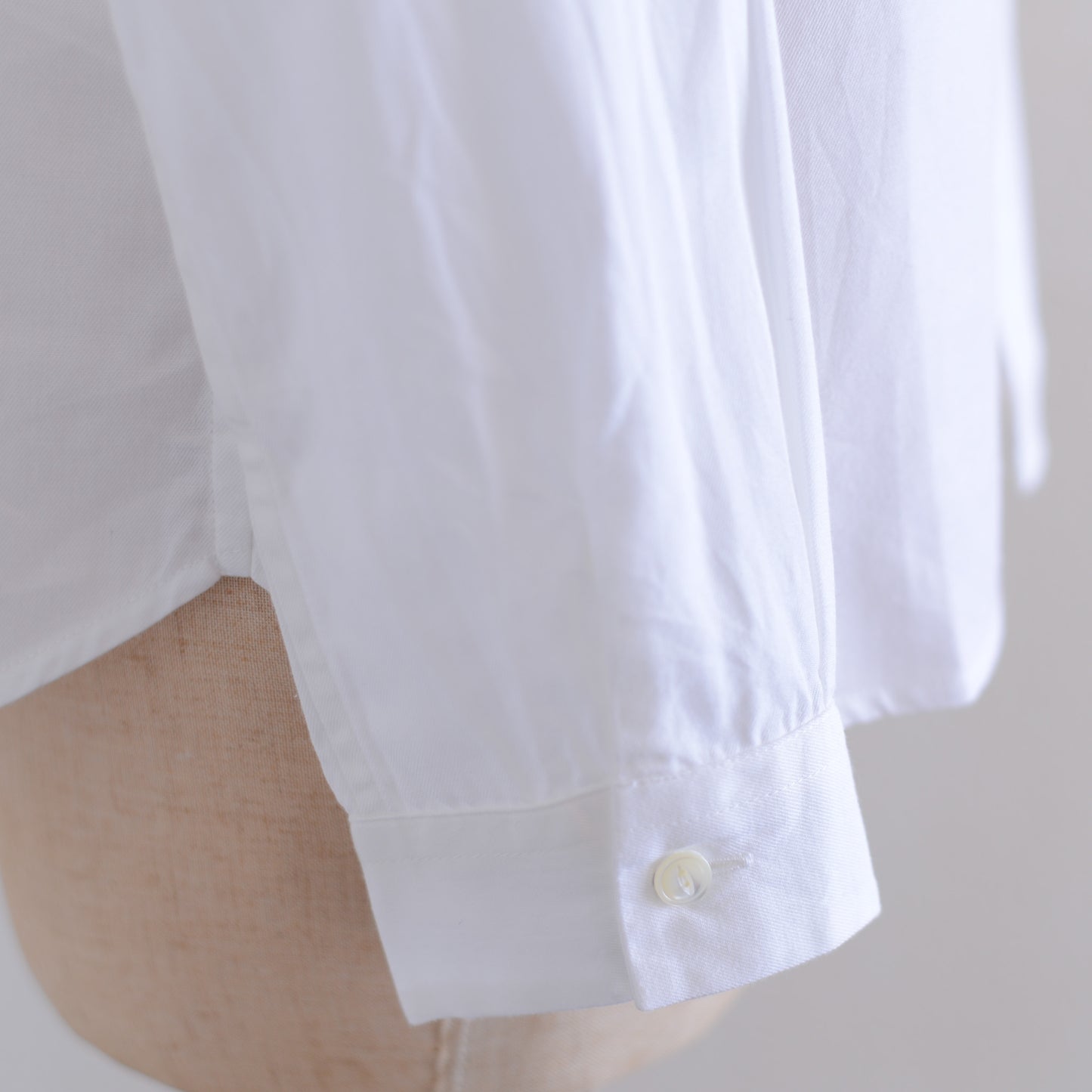 Cotton Mini Pocket Round Collar Shirt White