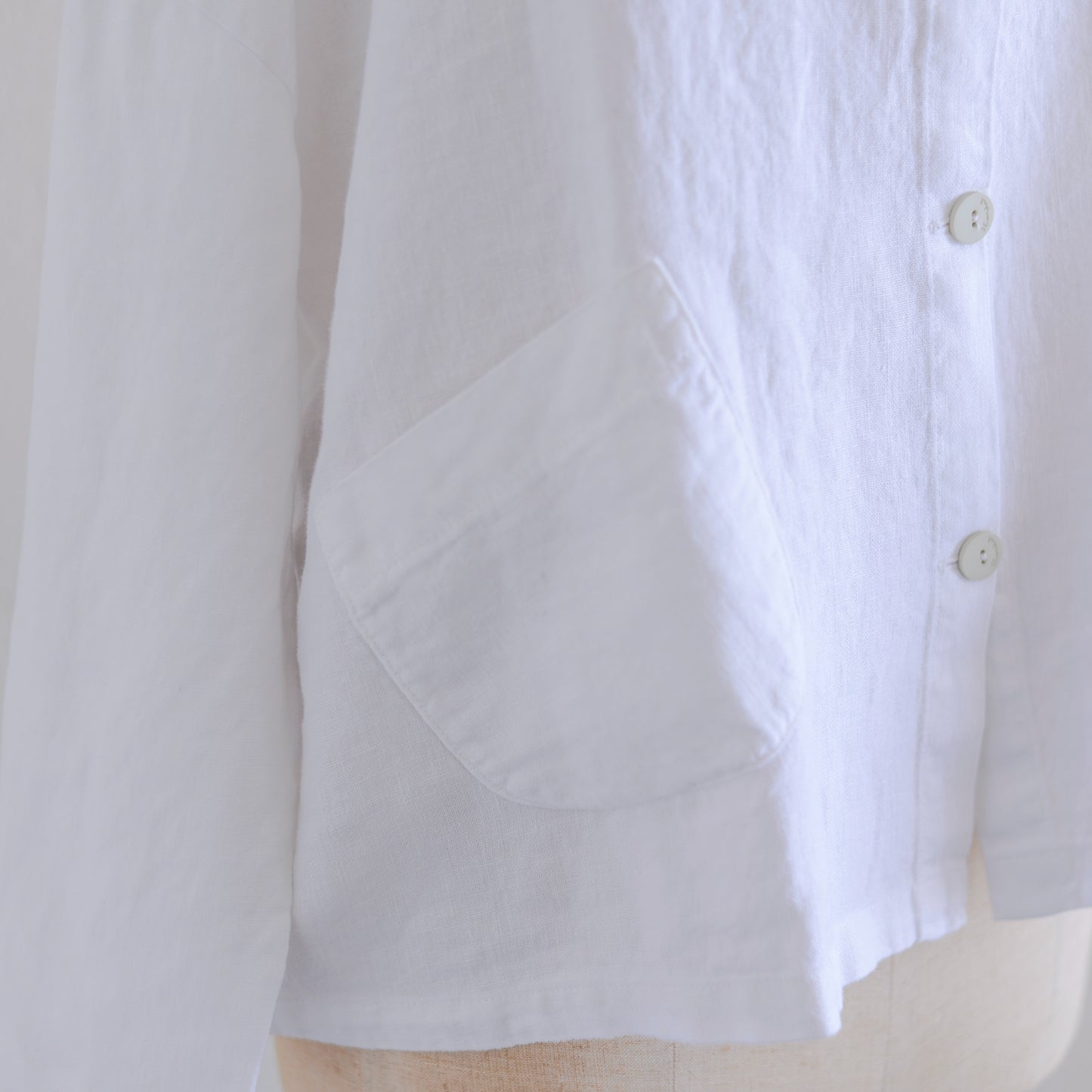 リネンラウンドカラージャケット White