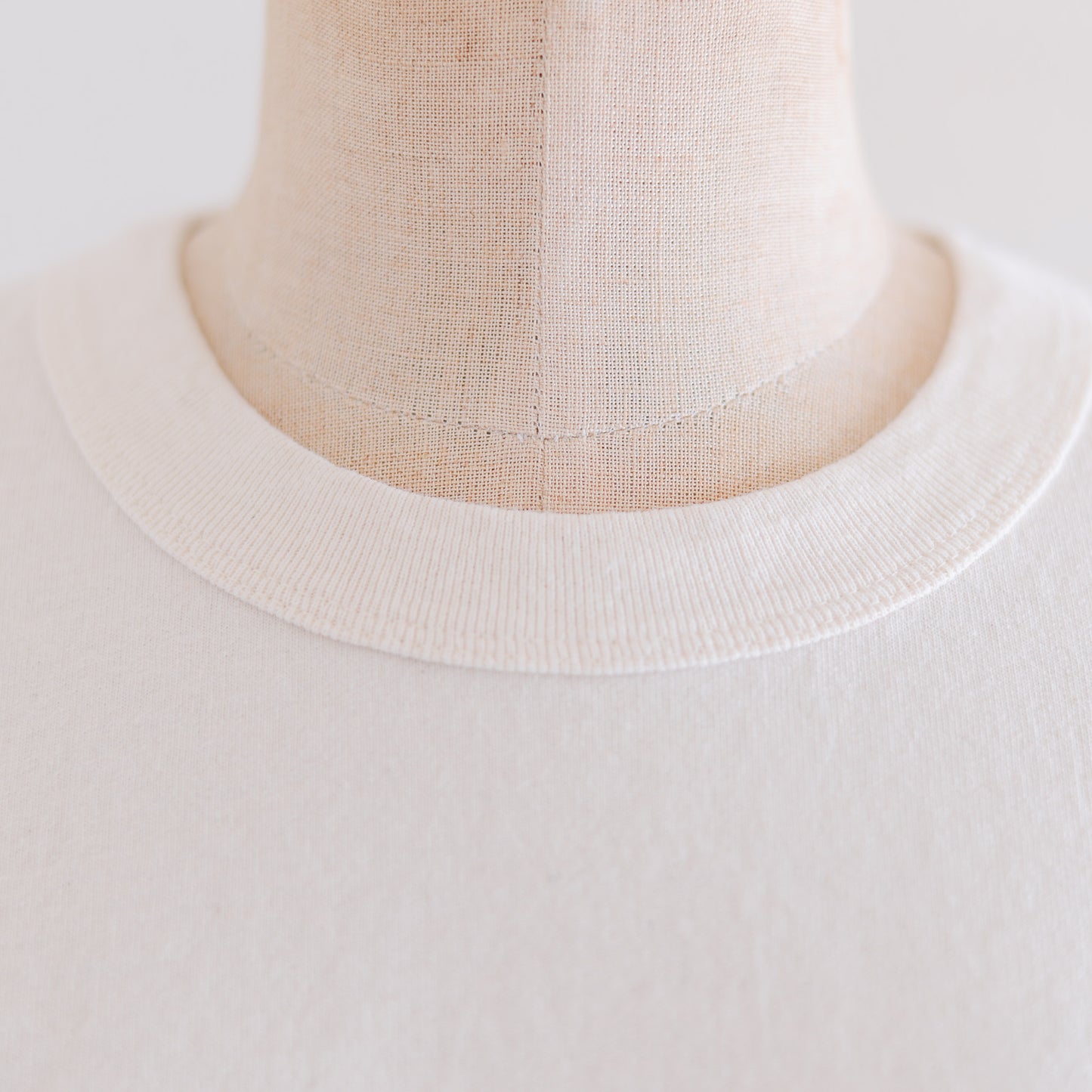 Cotton fleece box pullover in off-white